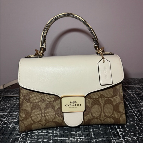 Coach Pepper Satchel - Picture 4 of 12